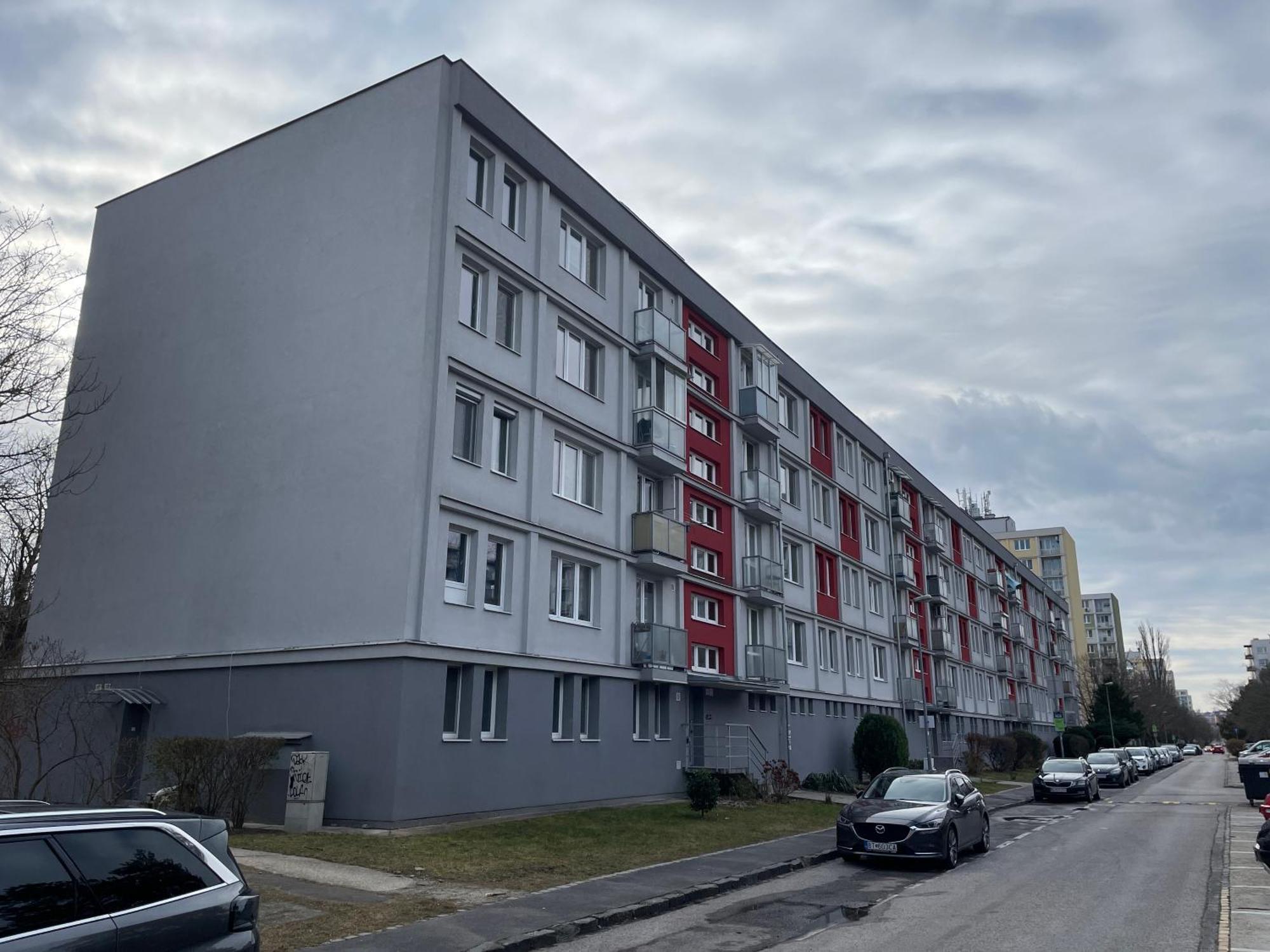Cozy Self Check-In Apartment In Vibrant Ruzinov Area, Komarnicka 42, Bratislava Dış mekan fotoğraf